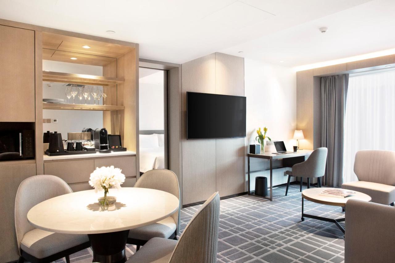 Royal Park Hotel Hong Kong Exterior photo A suite at the hotel